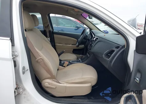 2014 Chrysler 200 Lx from USA, damaged, VIN 1C3CCBAB8EN195117